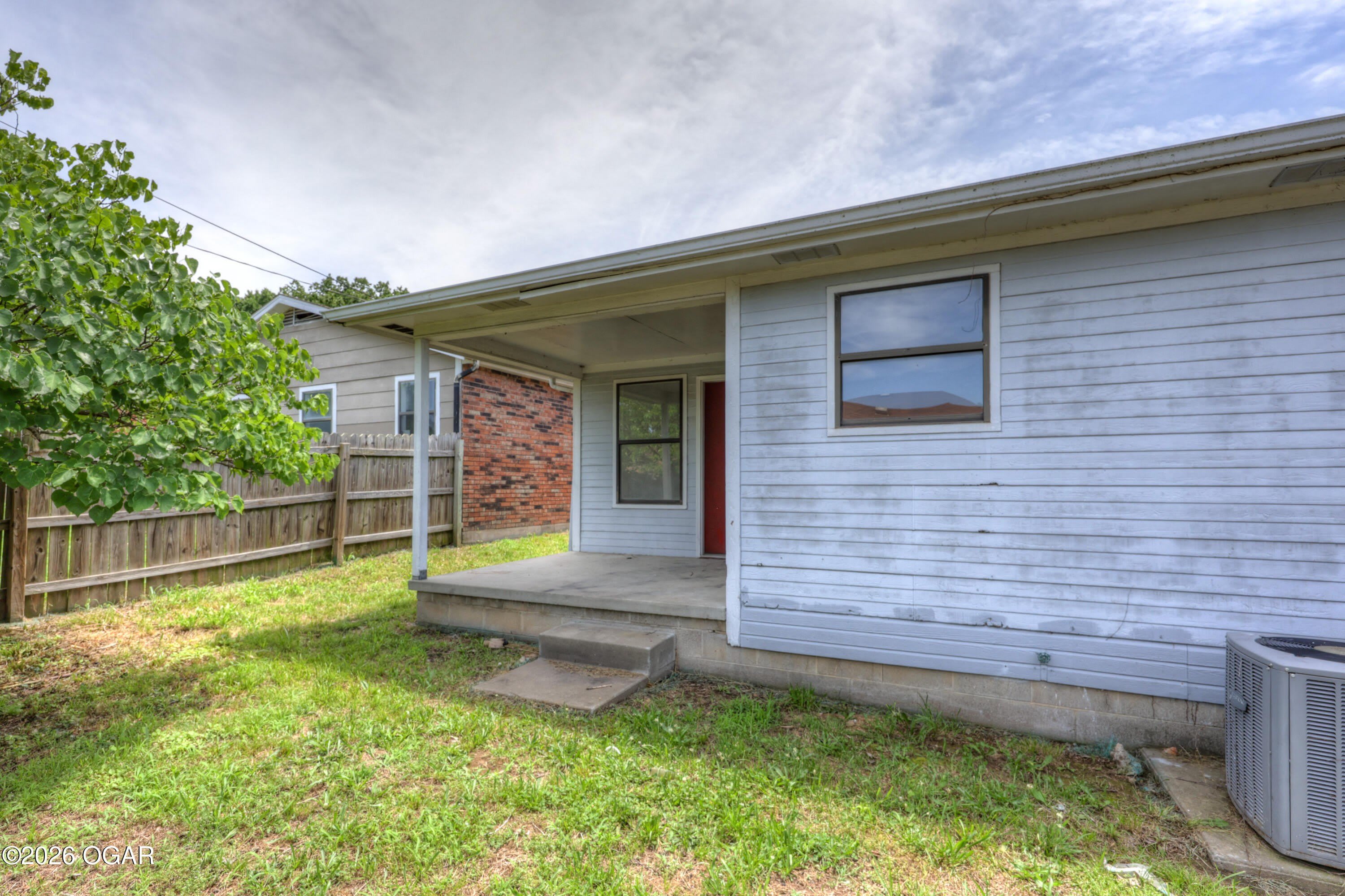 729 W 31st Terrace – photo 4