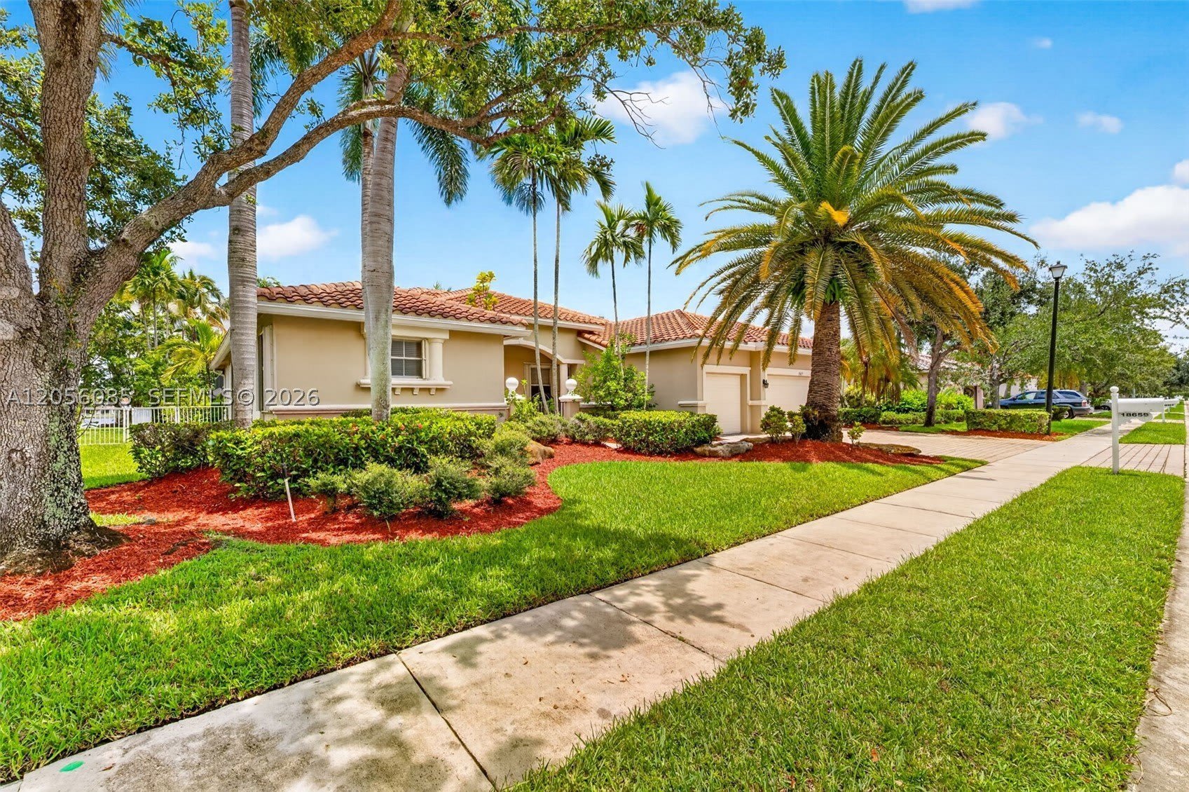 18659 SW 12th St – photo 2