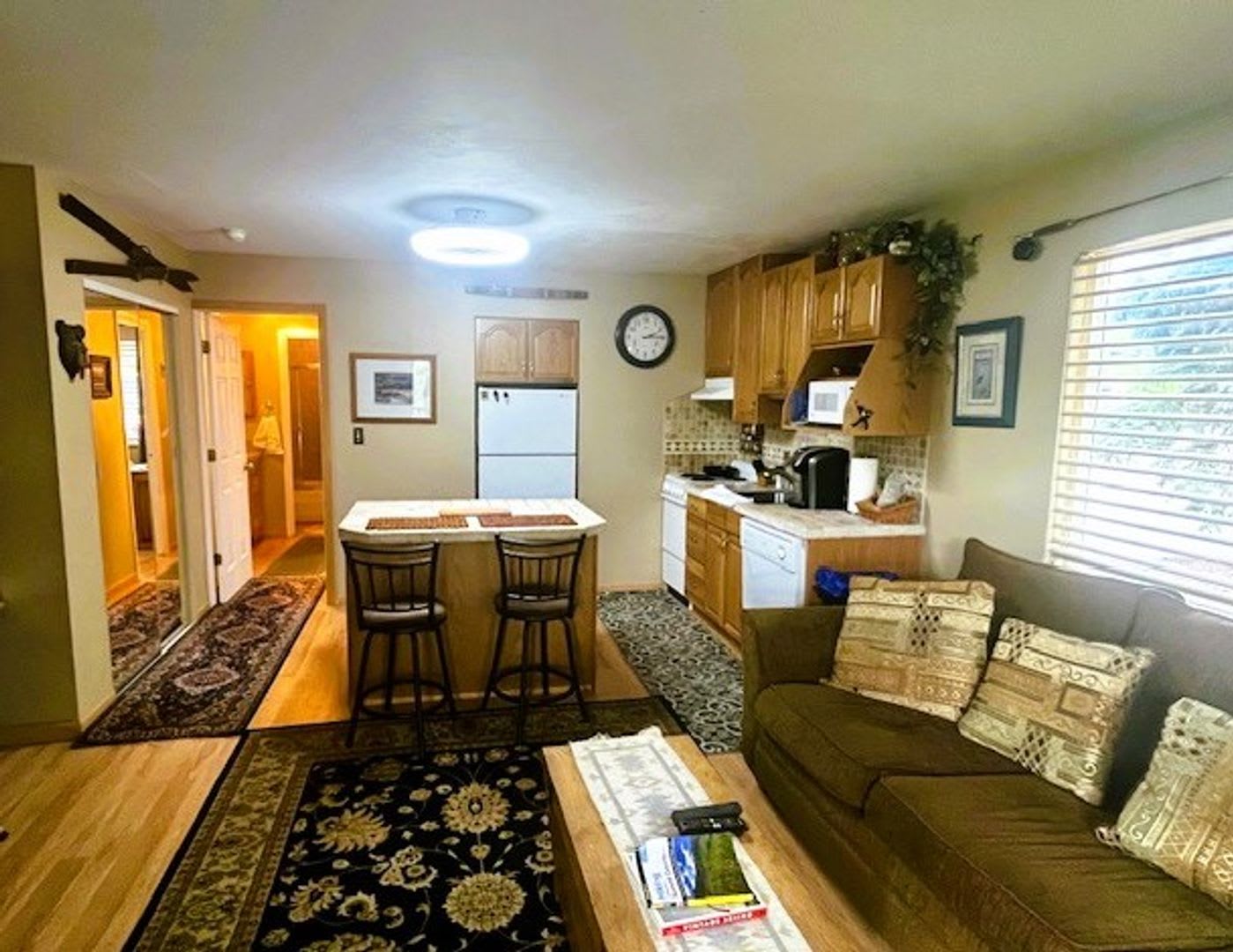 Winter Seasonal Rental- Summit Yacht Club 07 – photo 3