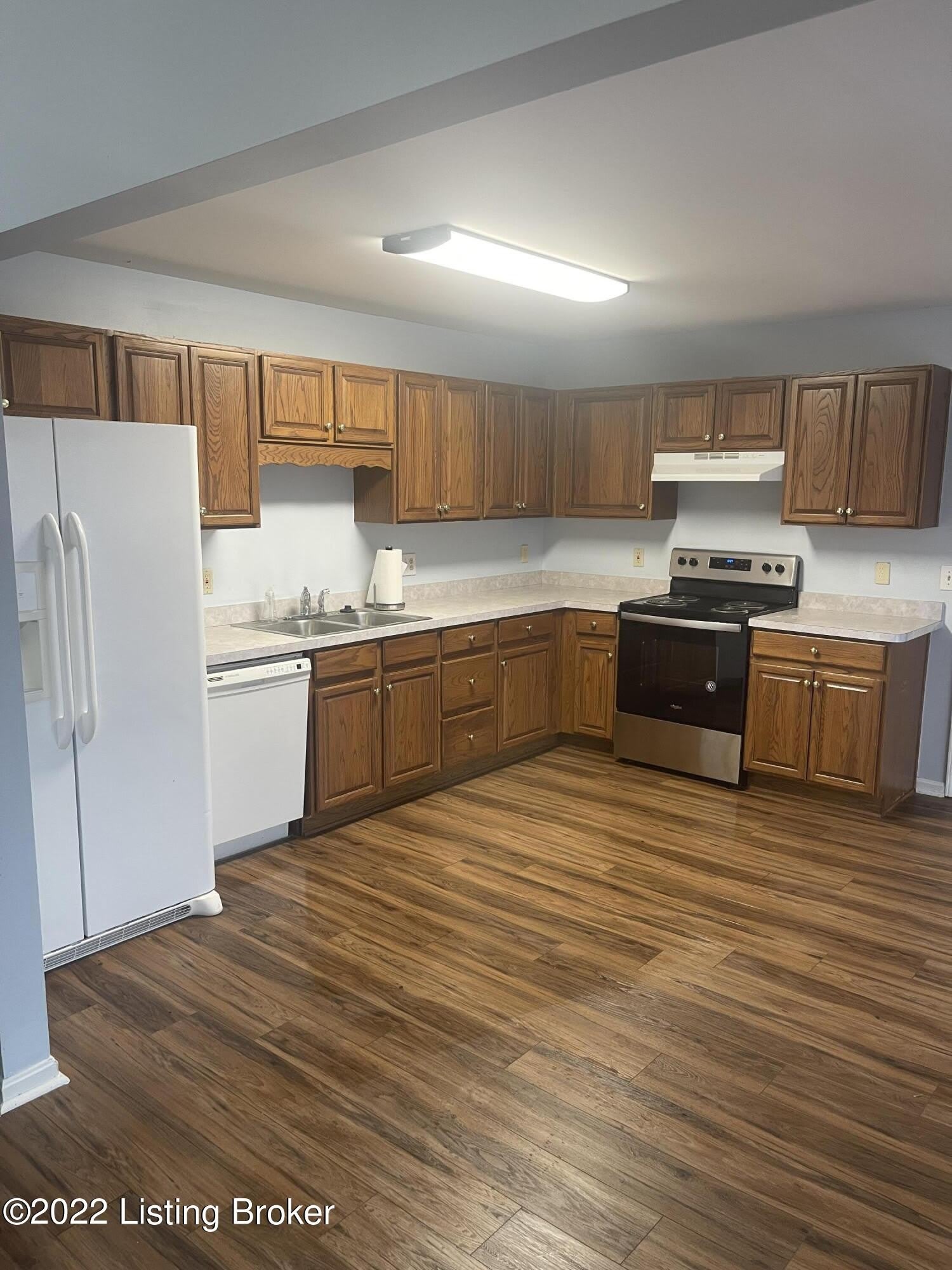 6300 Camden Ct – photo 2