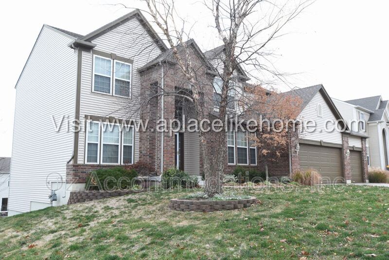 22413 W 113th Ter – photo 2
