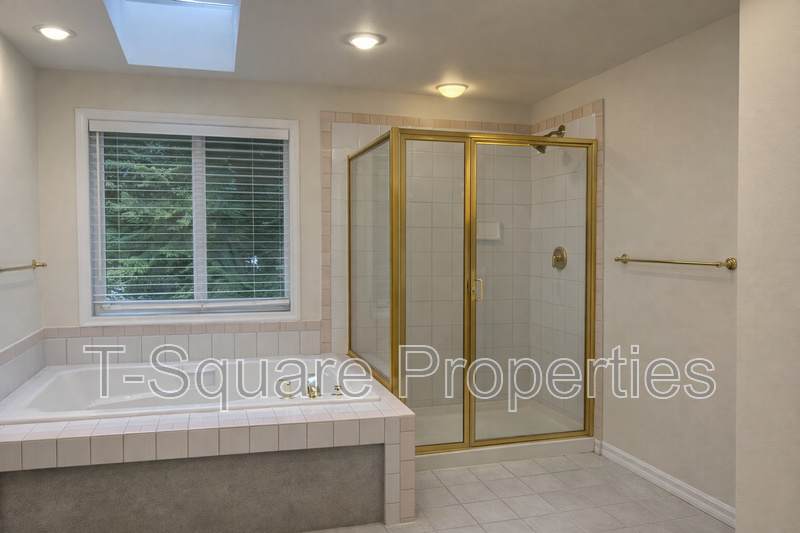 1817 235th Place NE – photo 3