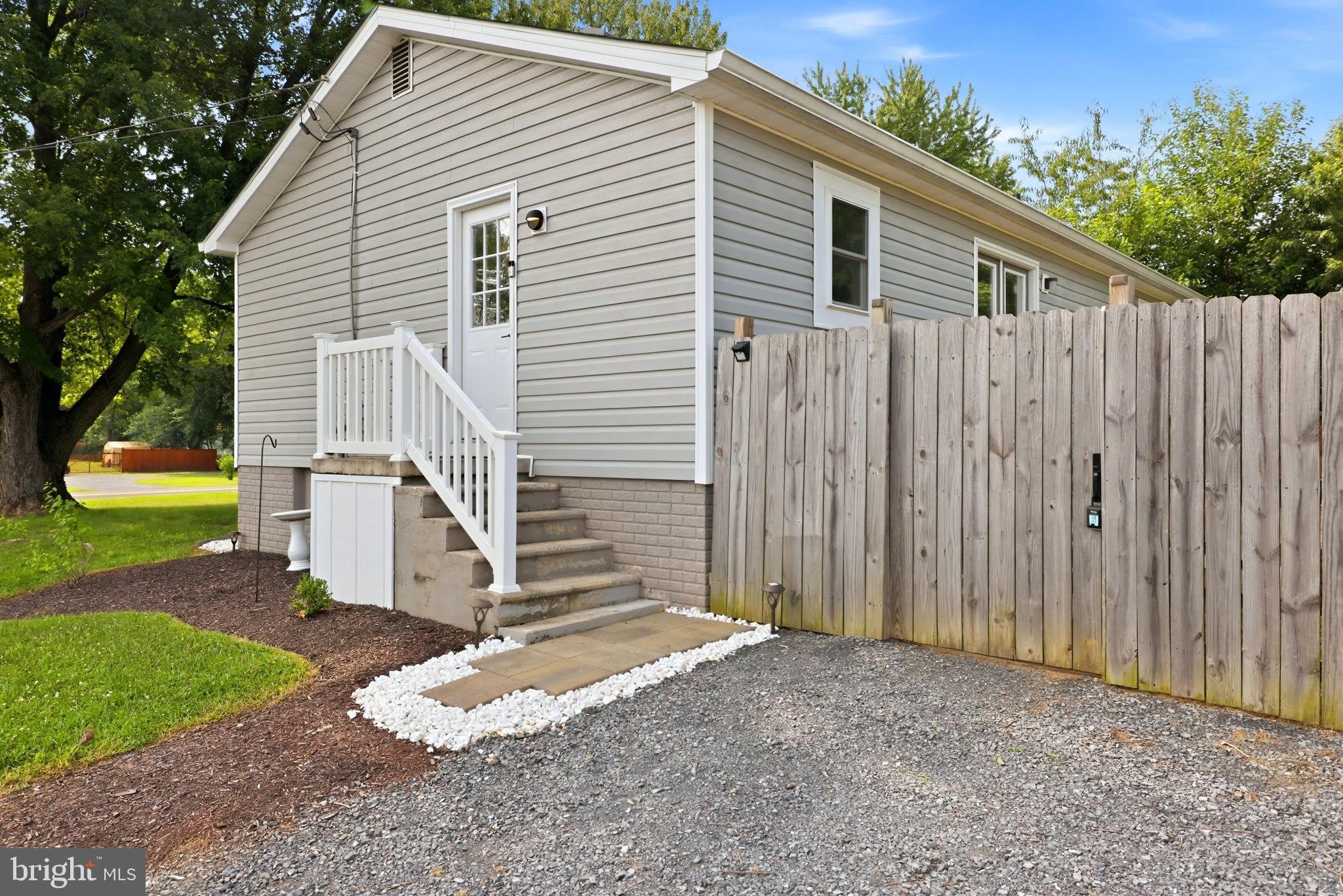 306 FEGAN Road – photo 5