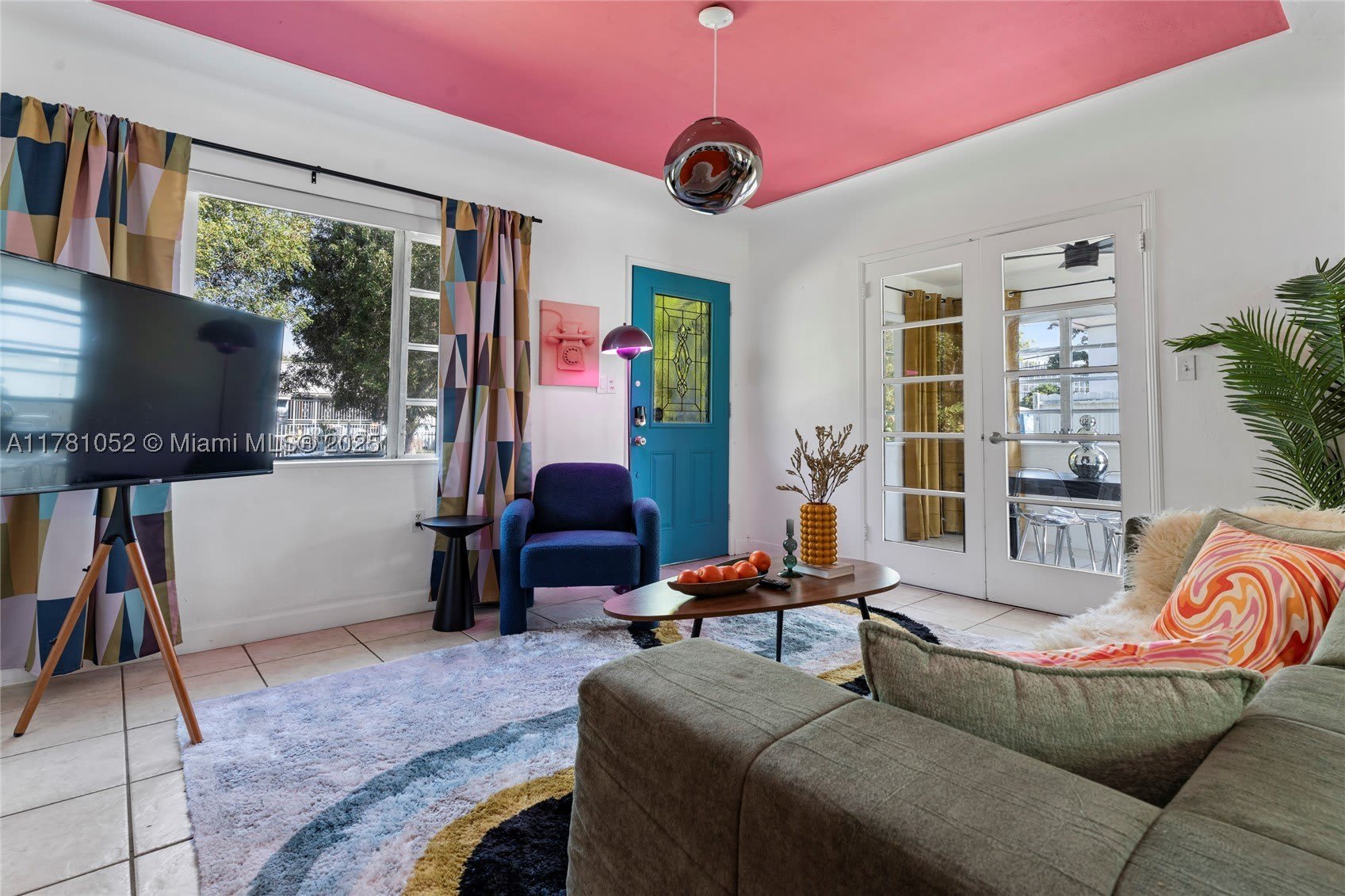260 NE 45th St – photo 4