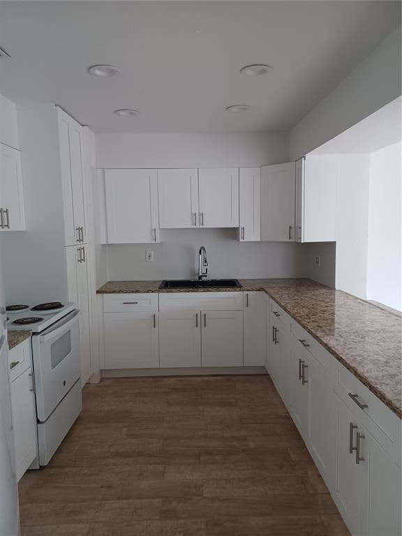 2330 Kingston Drive – photo 3