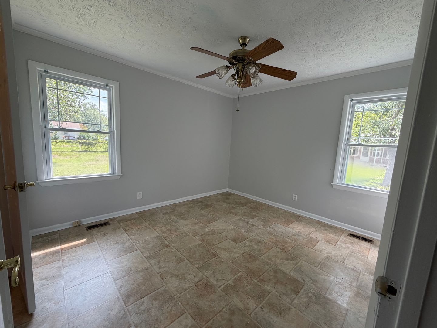 3 BEDROOM / 1 BATHROOM HOME – photo 5