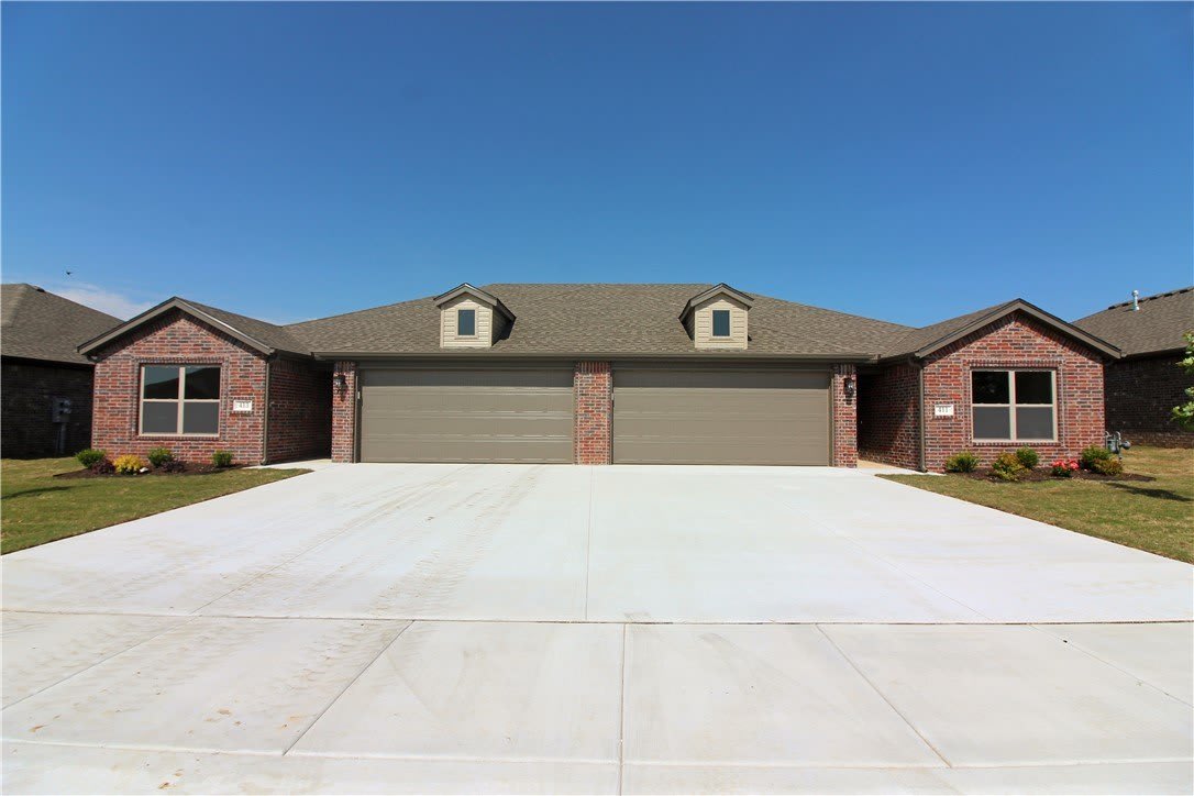 411 Barbet Drive – photo 2