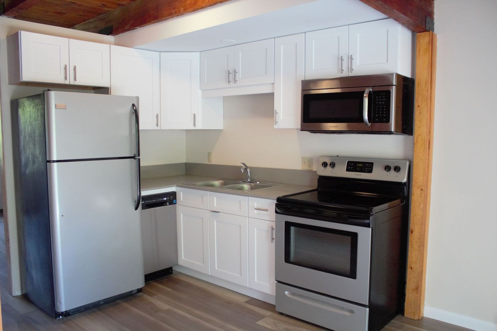 Forest Edge Townhomes- 1 month Rent Free! – photo 5