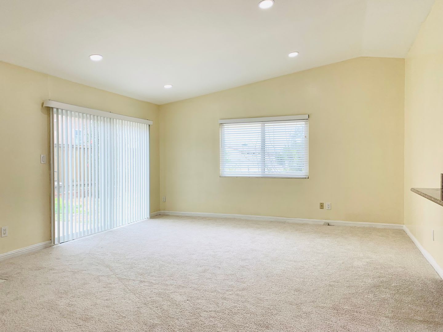 BEAUTIFUL AND SPACIOUS 3BD/2BA HOME IN CLAIREMONT! ONLY $4,295/mo! – photo 5