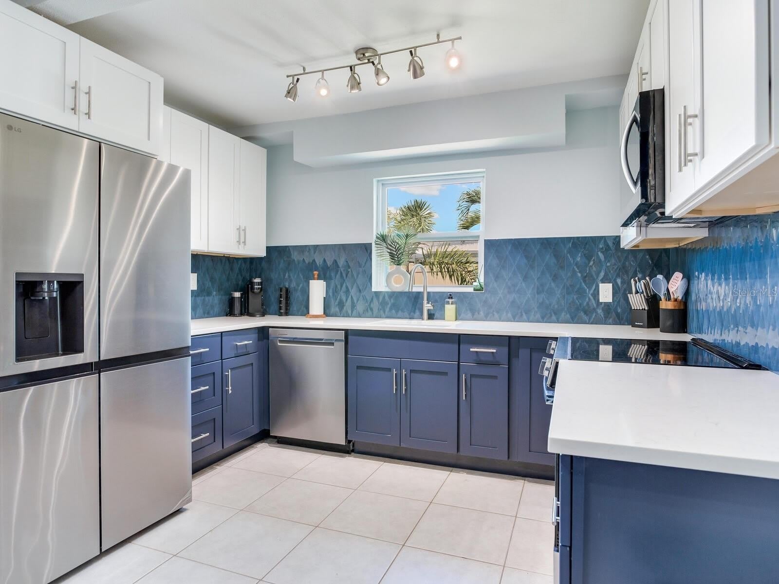 230 144TH Avenue – photo 4