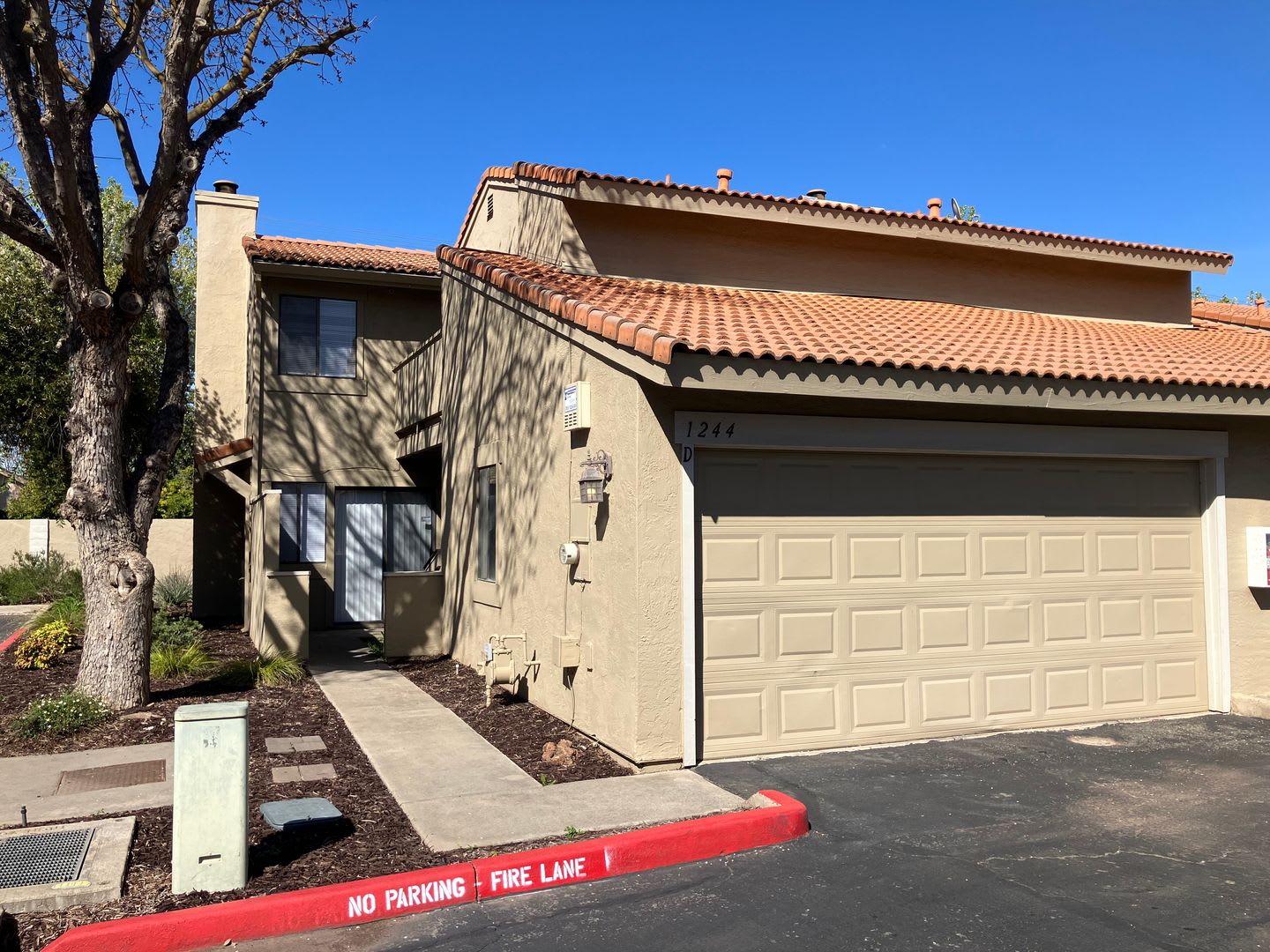 1244 W. Roseburg Ave #D Modesto, CA 95350 – photo 1