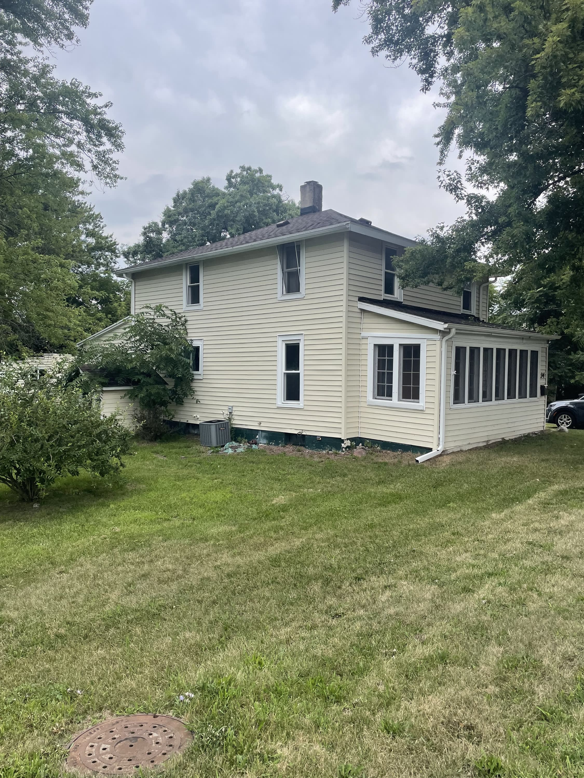 34 Oak Street – photo 1