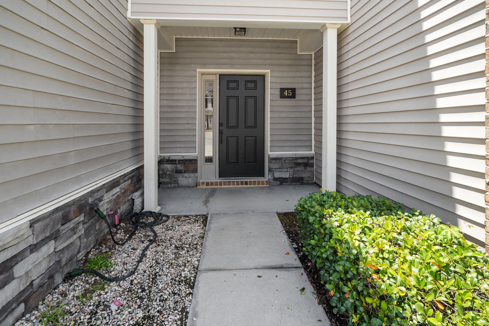 Thoughtfully Designed 3Br Home In The Commons With Open Floor Plan – photo 3