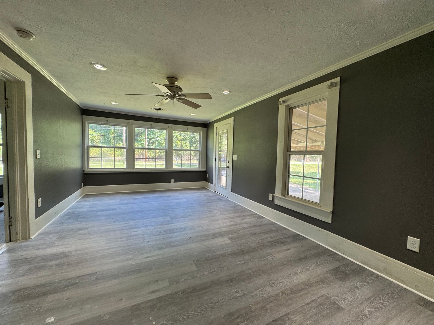 Charming 2 Bed 1 Bath Home With Premier Outdoor Living Space – photo 2