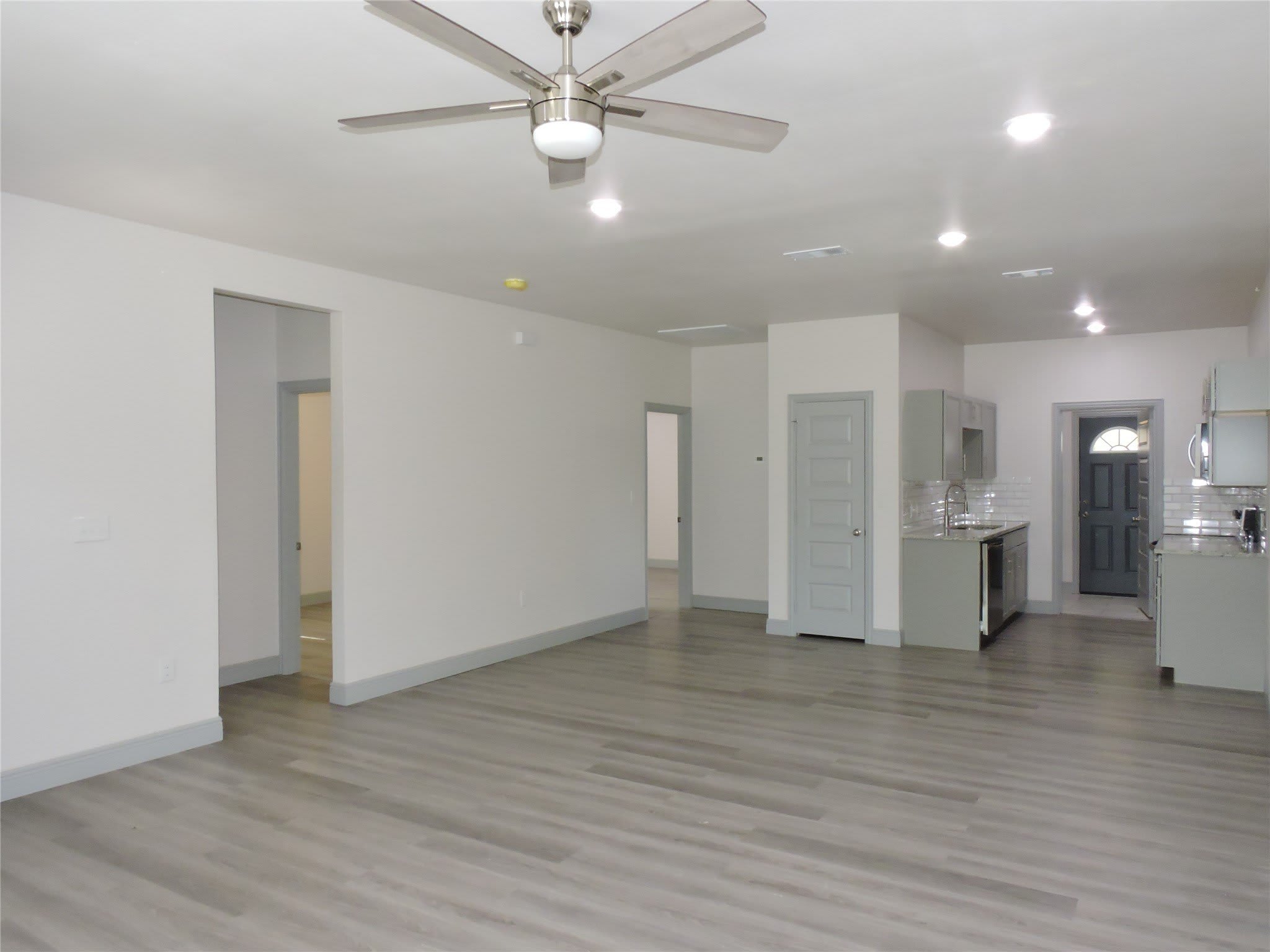 6110 Tejas Drive – photo 4