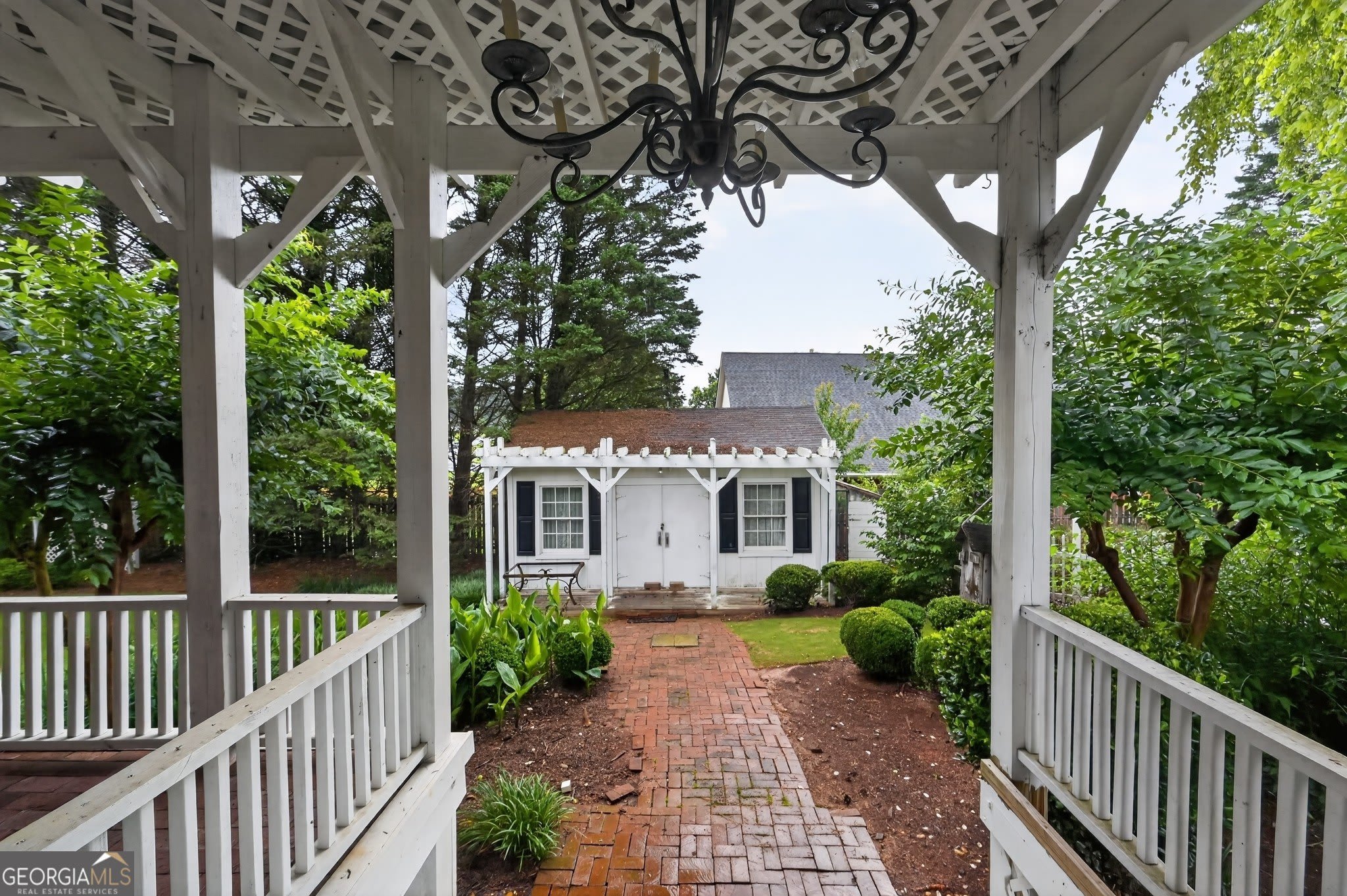 1455 Courtney Lane – photo 3