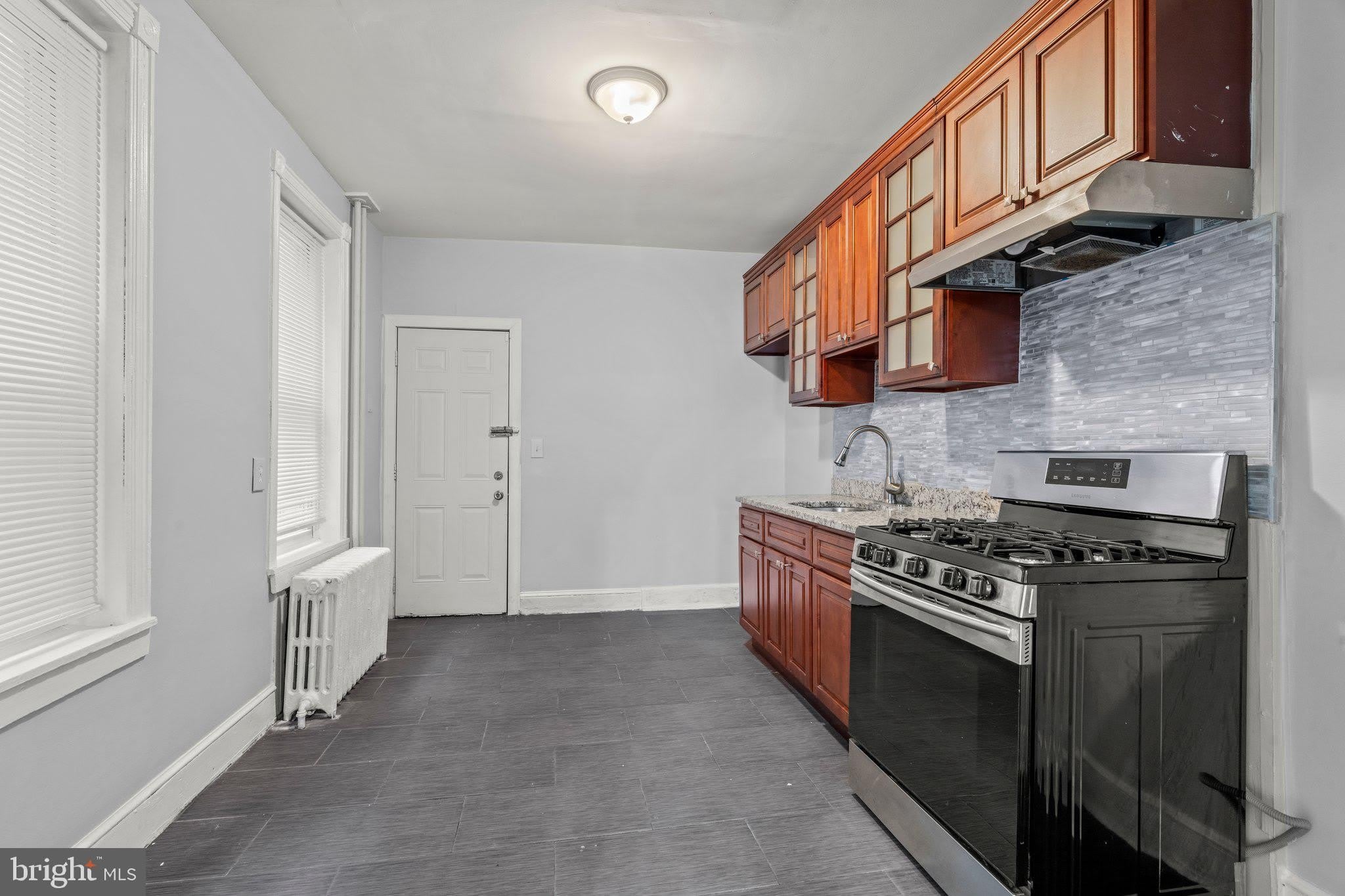 3553 EMERALD Street – photo 5