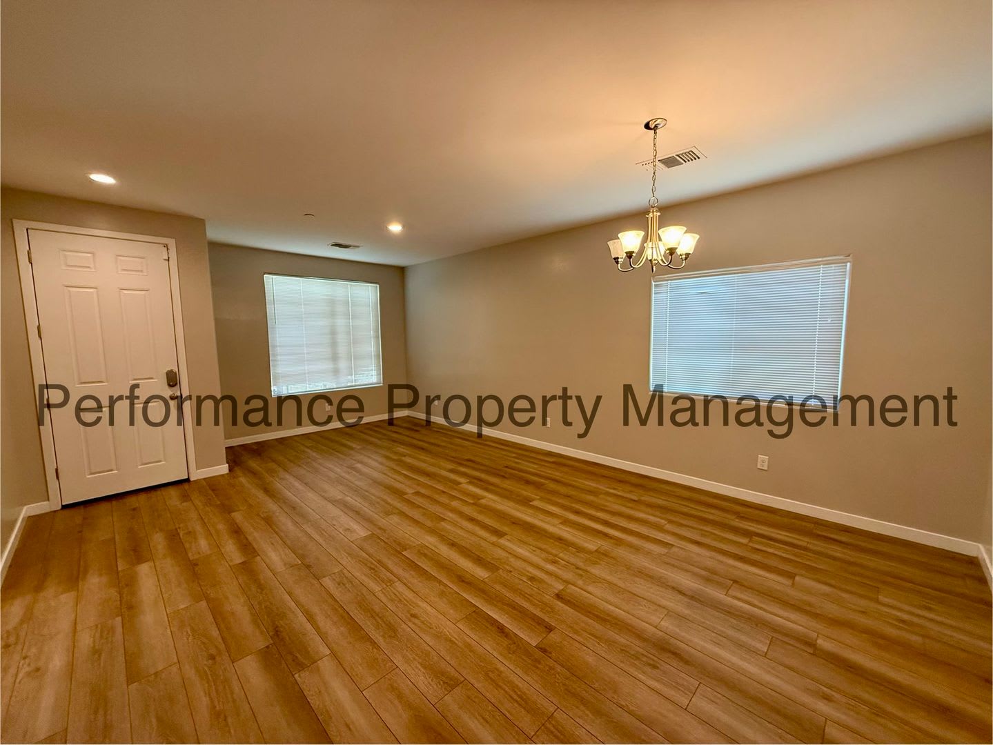 Spacious 4 Bed/2 Bath Home w/ Solar, RBP & Deposit Alternative Option – photo 3