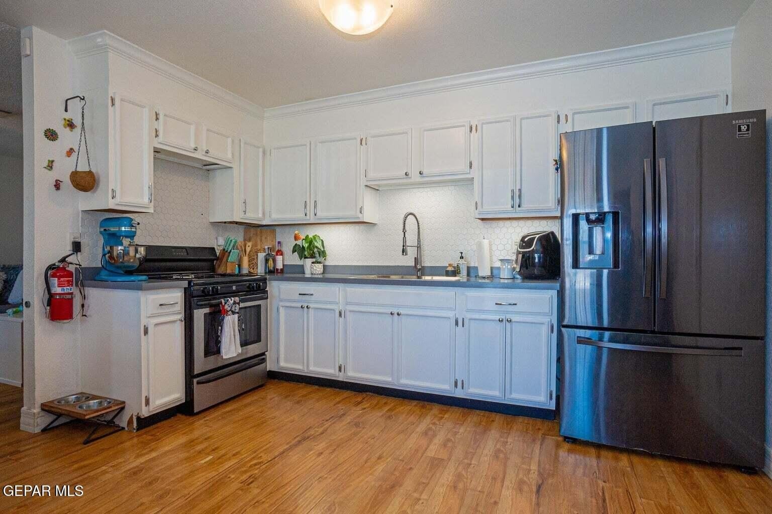 10768 Spring Valley Circle – photo 4