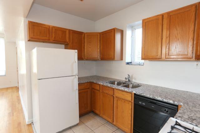 1399 Bosworth – photo 4