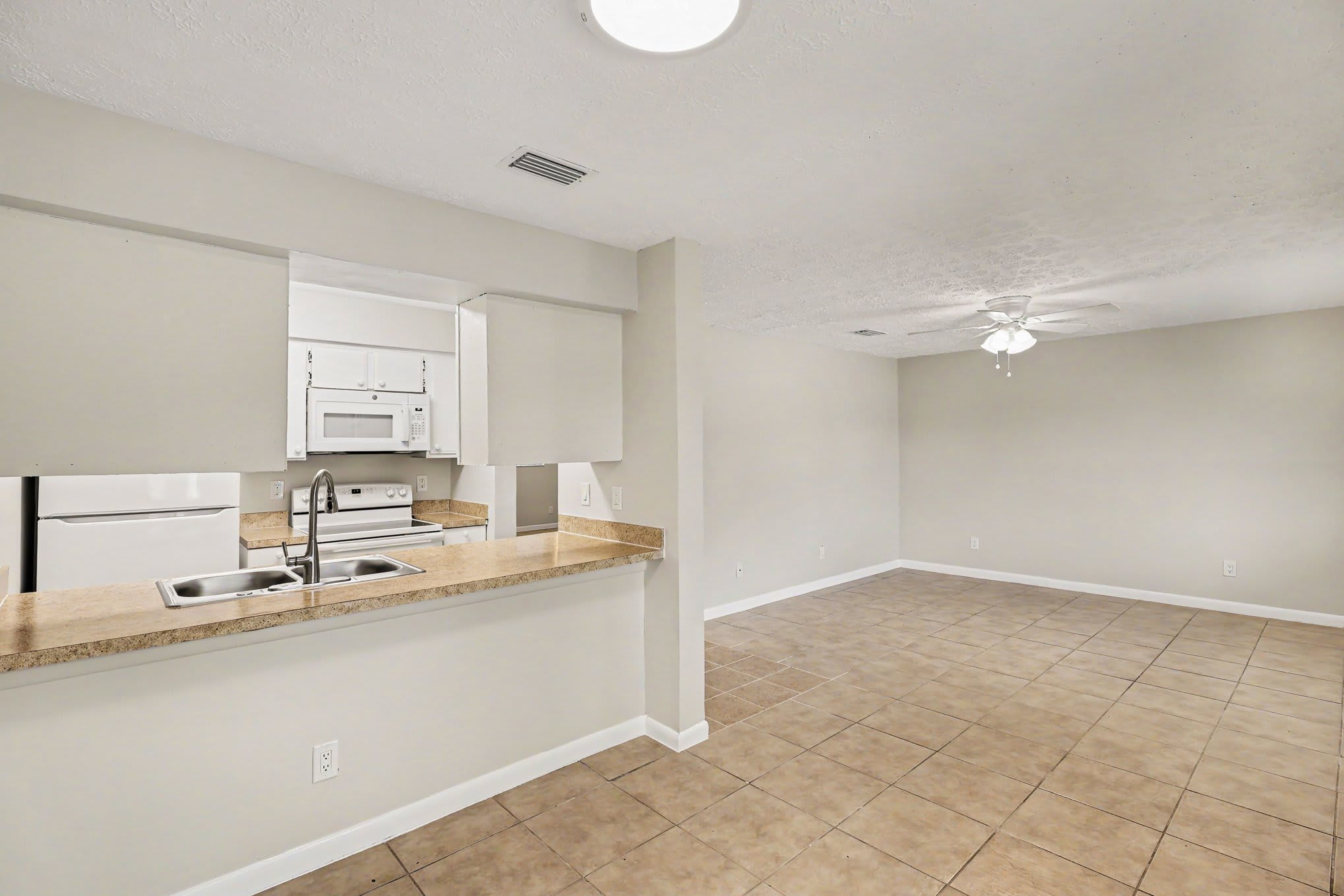 1580 South Street – photo 4