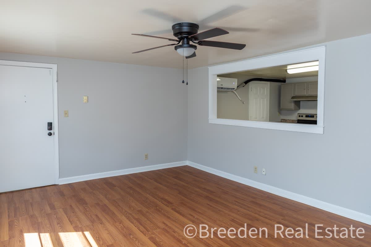 224 N. Anderson Street Apt. B – photo 1
