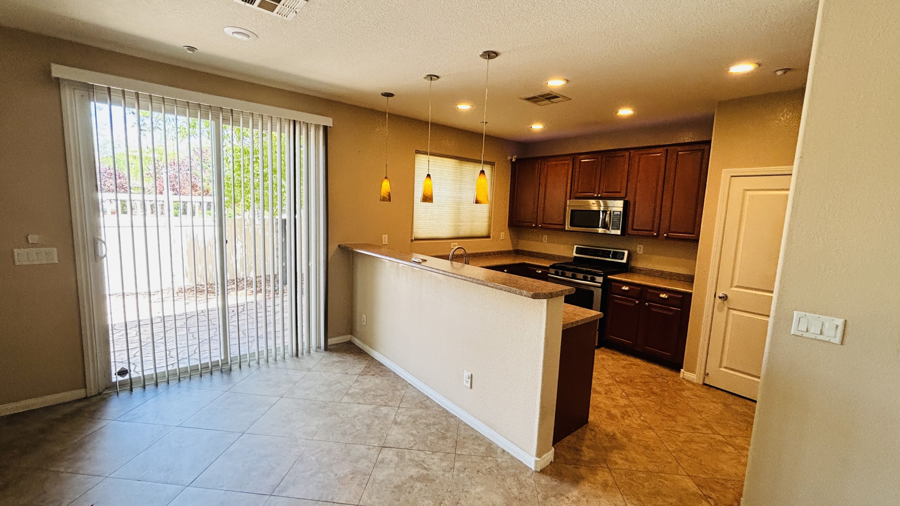 2080 Airy Petals Walk – photo 4