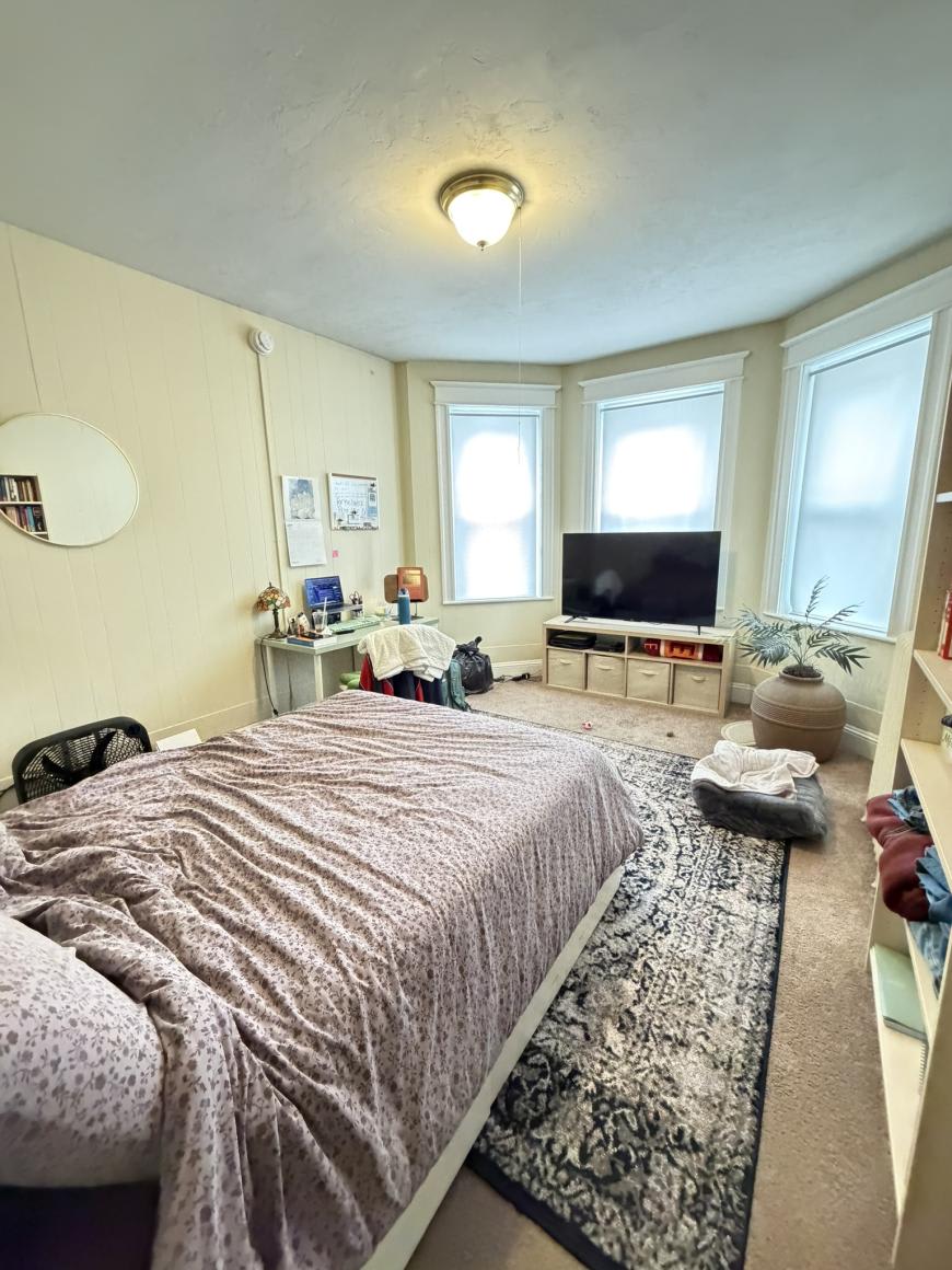68 Woodstock Ave. – photo 1