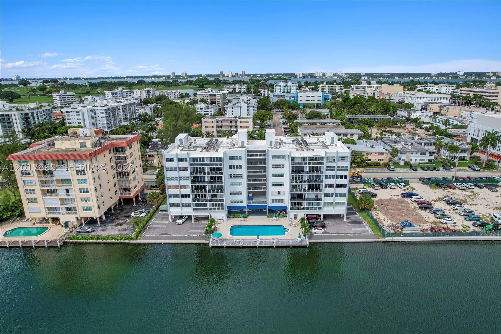 9381 E Bay Harbor Dr – photo 3