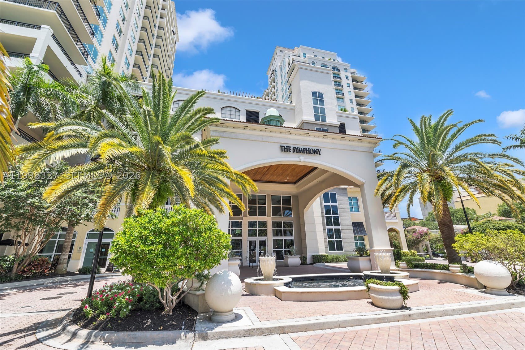 610 W Las Olas Blvd – photo 2