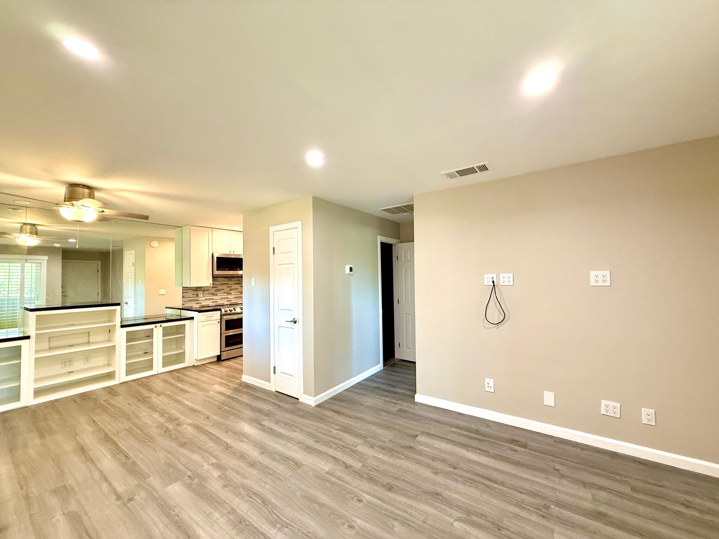 Palm Springs Villas 2 – photo 2
