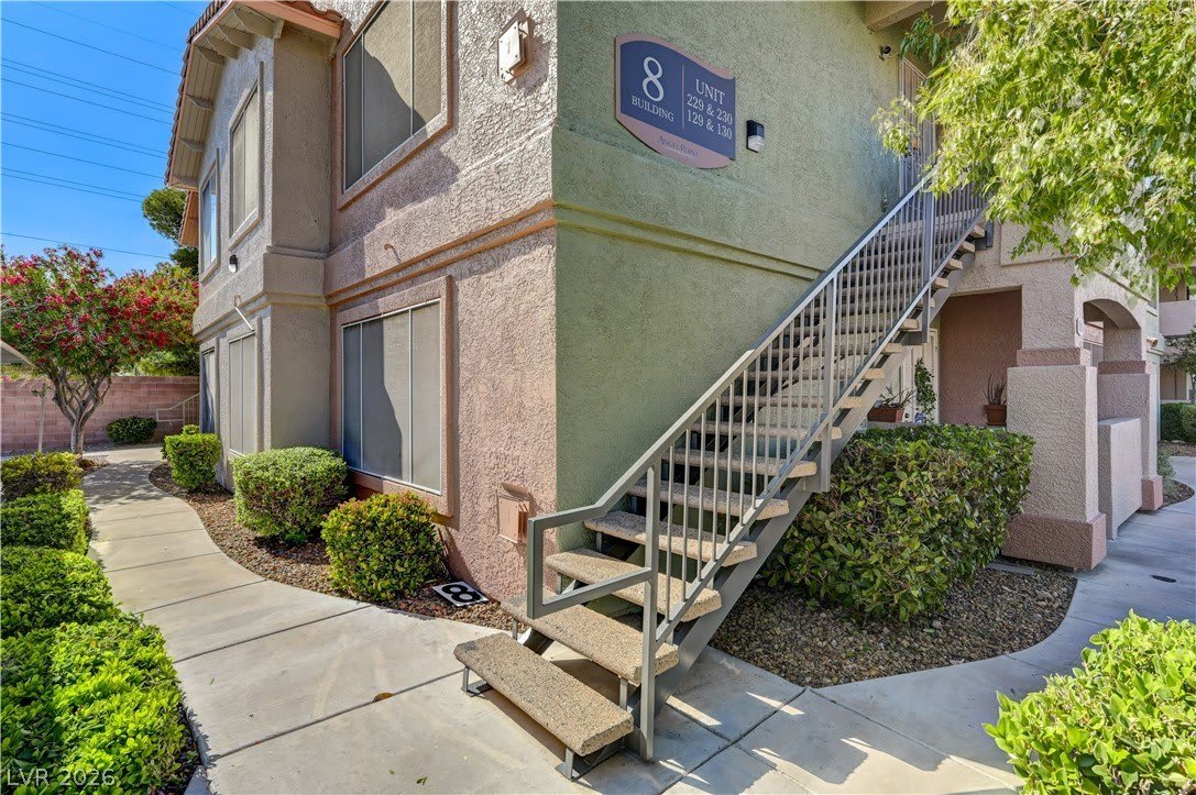 8450 Alta Drive – photo 4