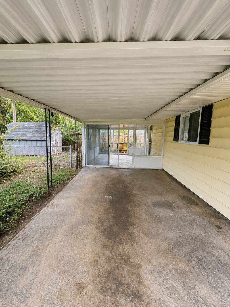 Charming 2BR Home with Enclosed Porch, Carport & Storage Shed – photo 2