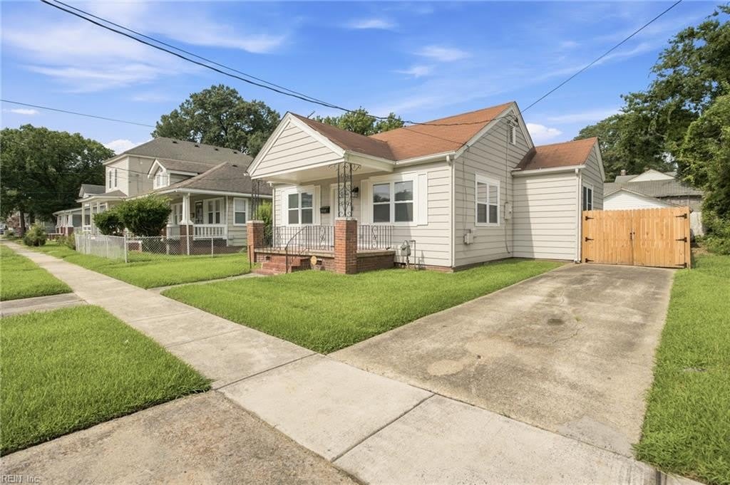 1714 Richmond Avenue – photo 2