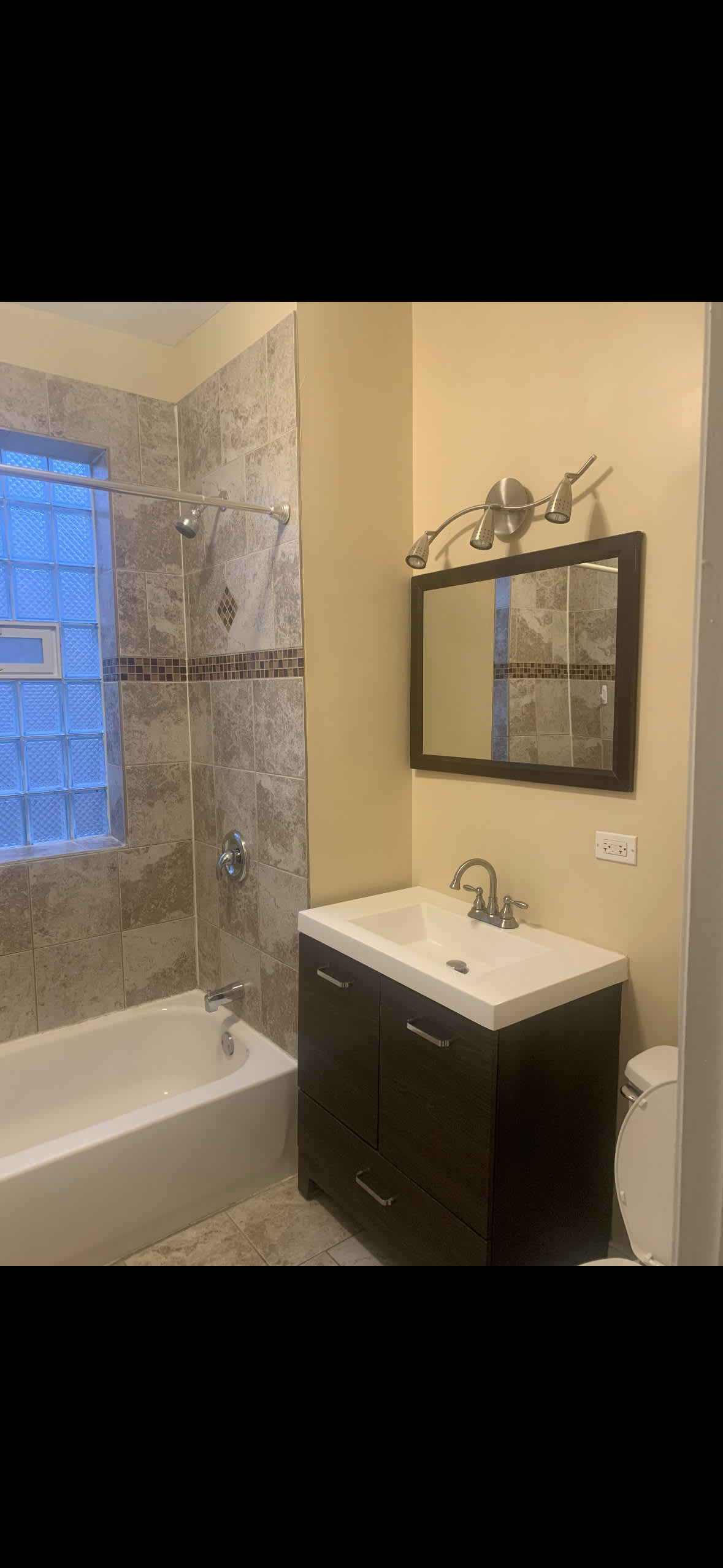 917 North Leamington Avenue – photo 4