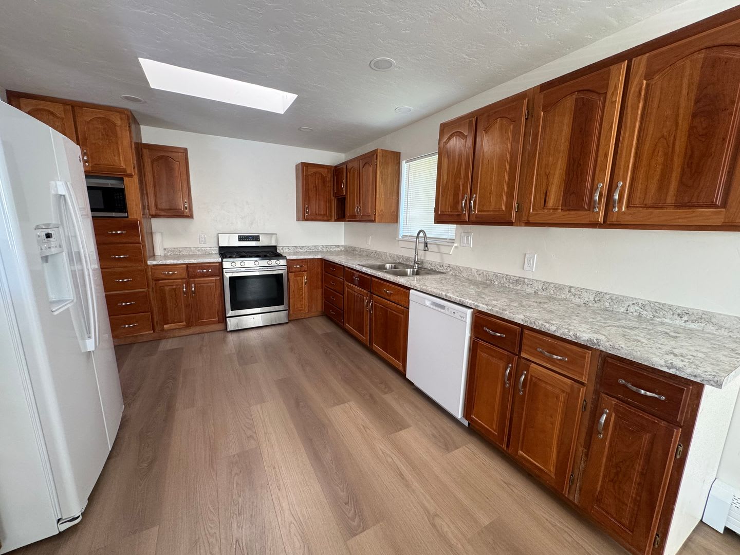 Beautiful home for rent in Pleasant Grove – photo 2