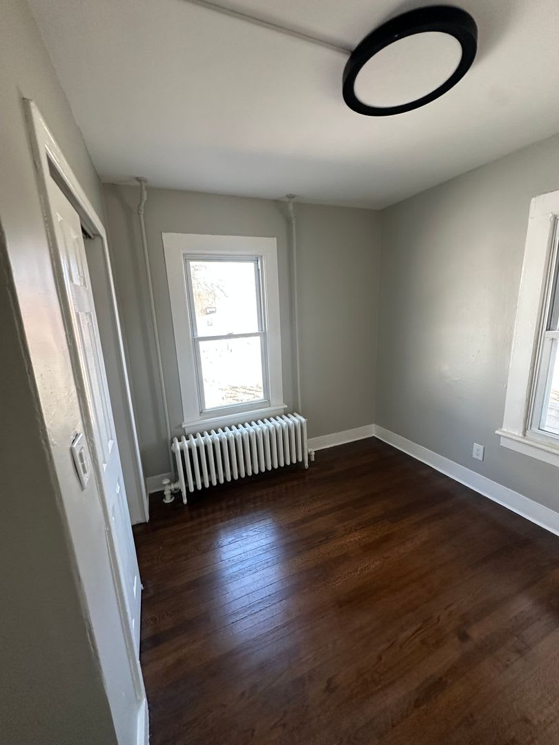 463 Main St, Torrington – photo 4