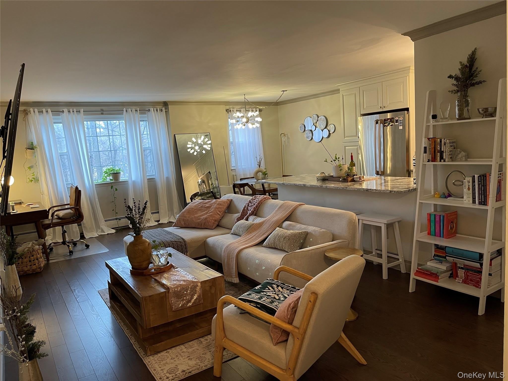 4 Consulate Drive – photo 1