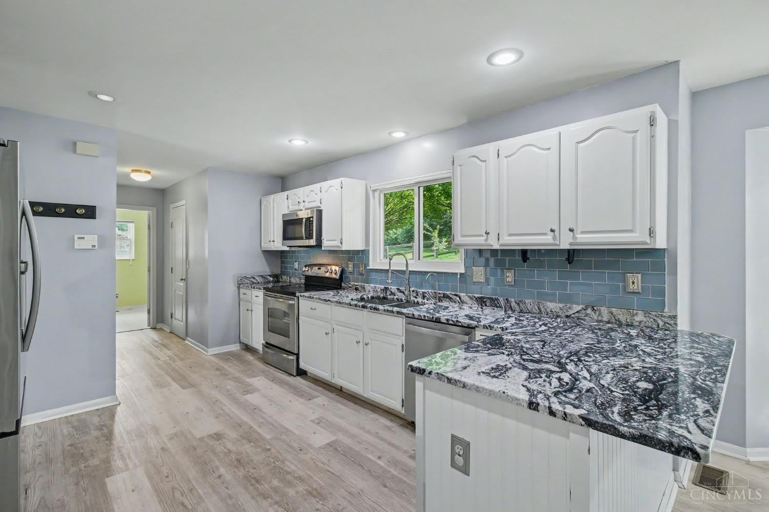 7279 Rolling Meadows Drive – photo 2