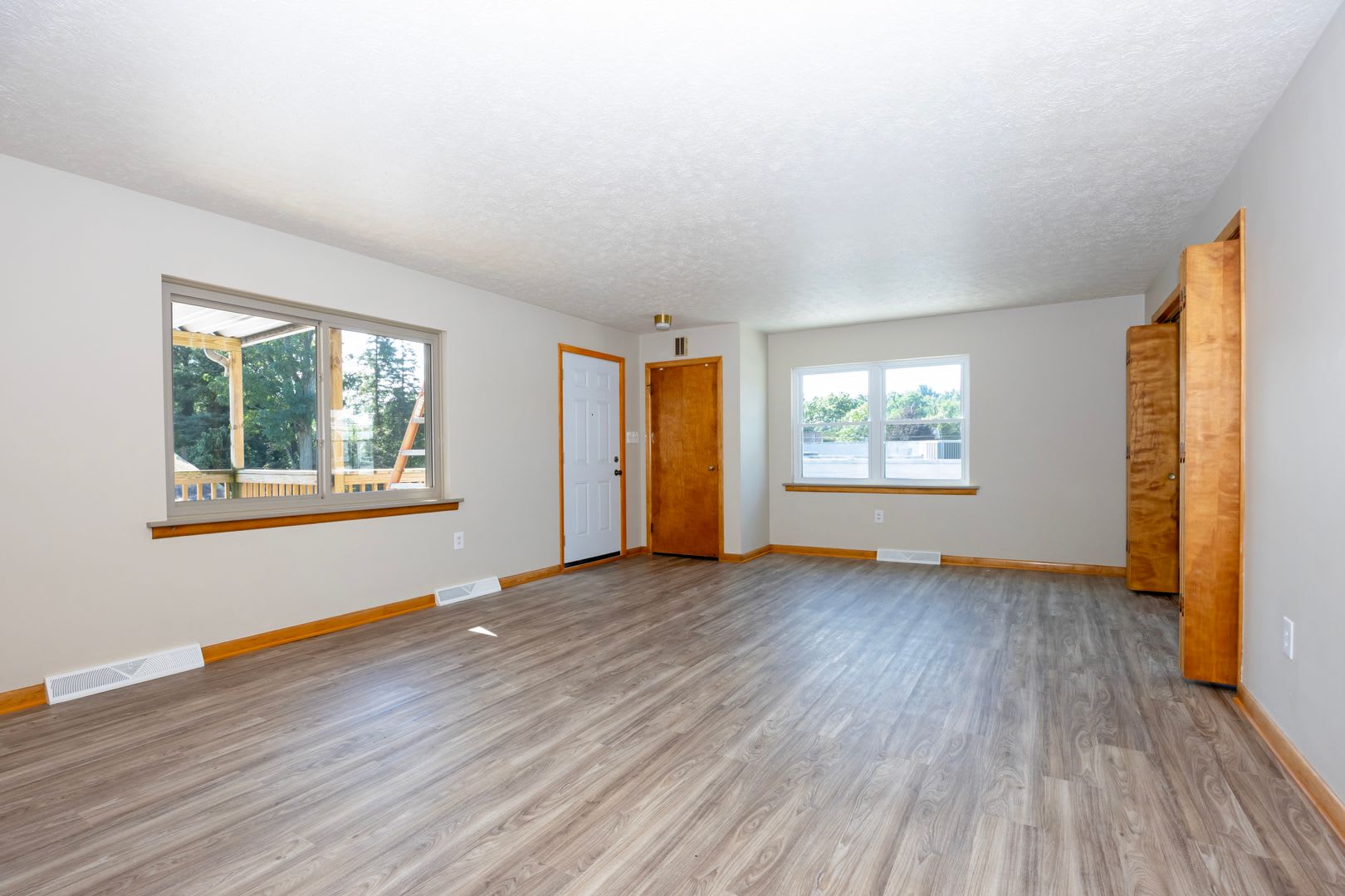 2627-2661 Cleveland Rd – photo 4