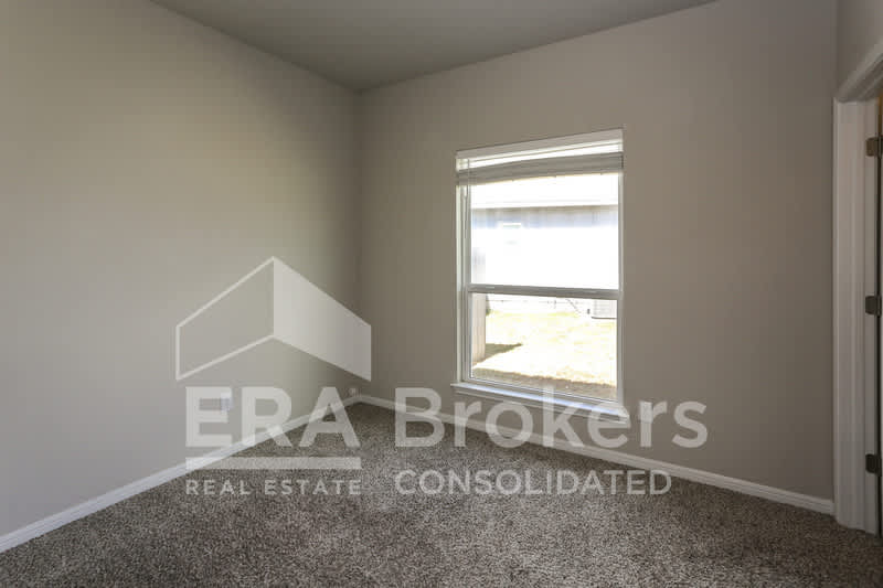 4721 Highmont Dr – photo 4