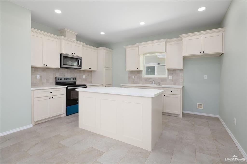 222 W Mahl Street – photo 2