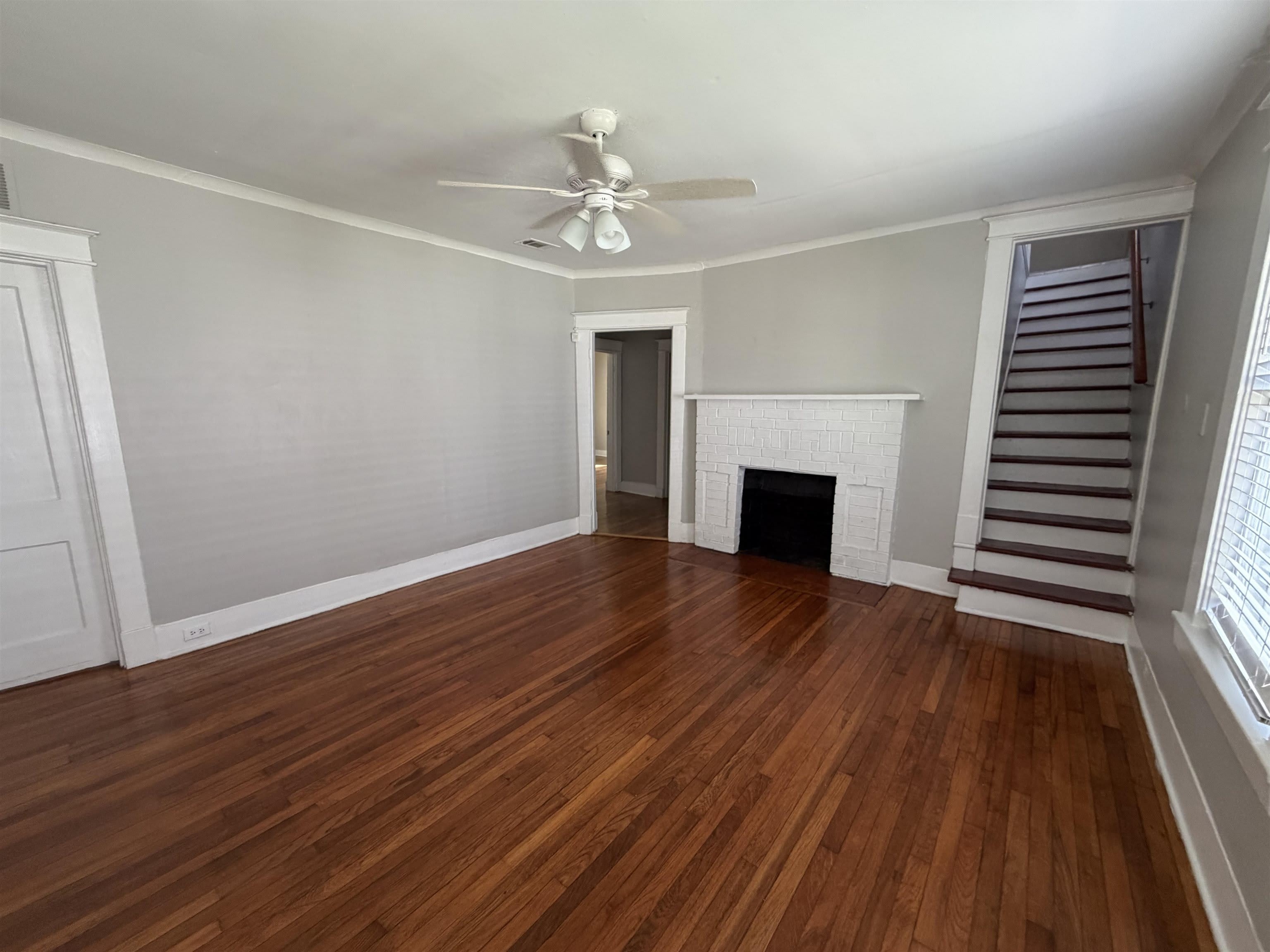 2078 Walker Ave – photo 2