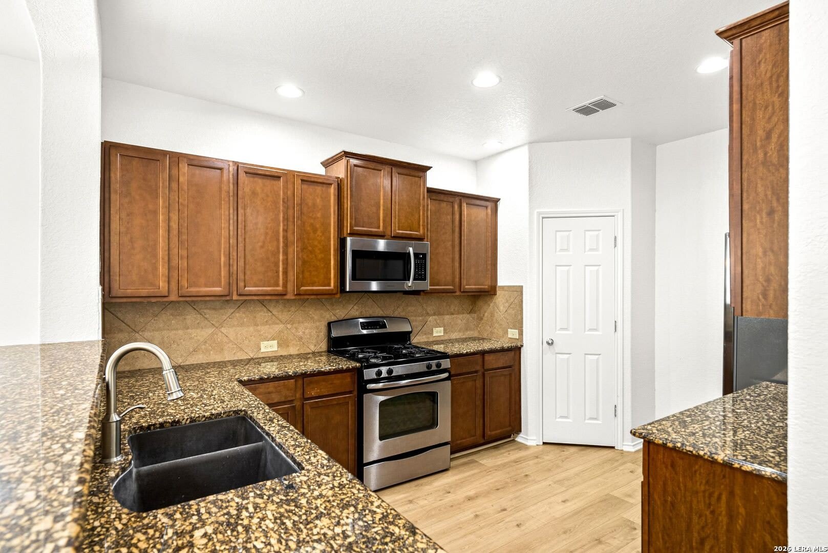 13515 ASHMONT TER – photo 4