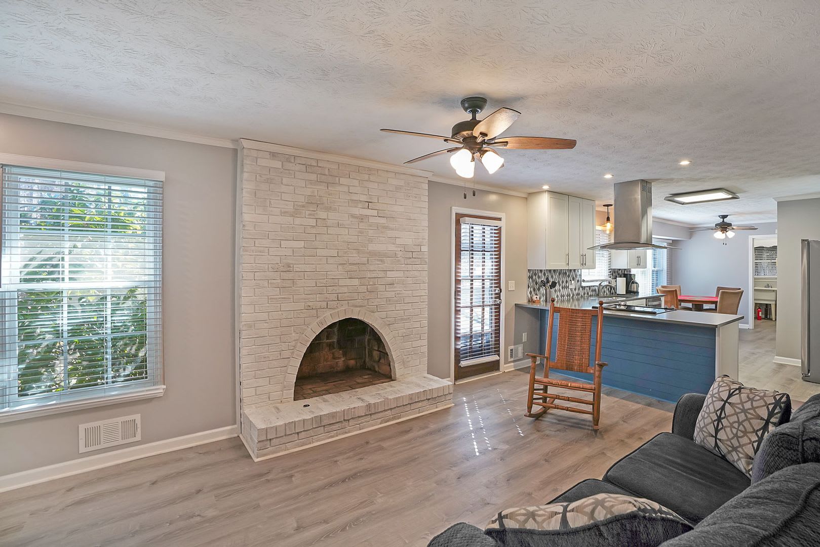 Room in 3 Bedroom Home at Mountainbrook Cir SW – photo 3