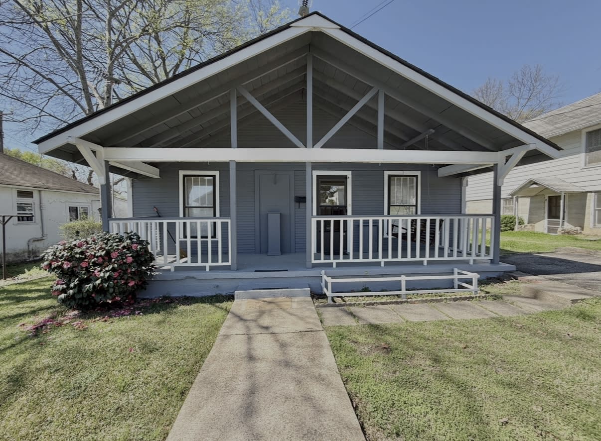 305 Beard Street – photo 3