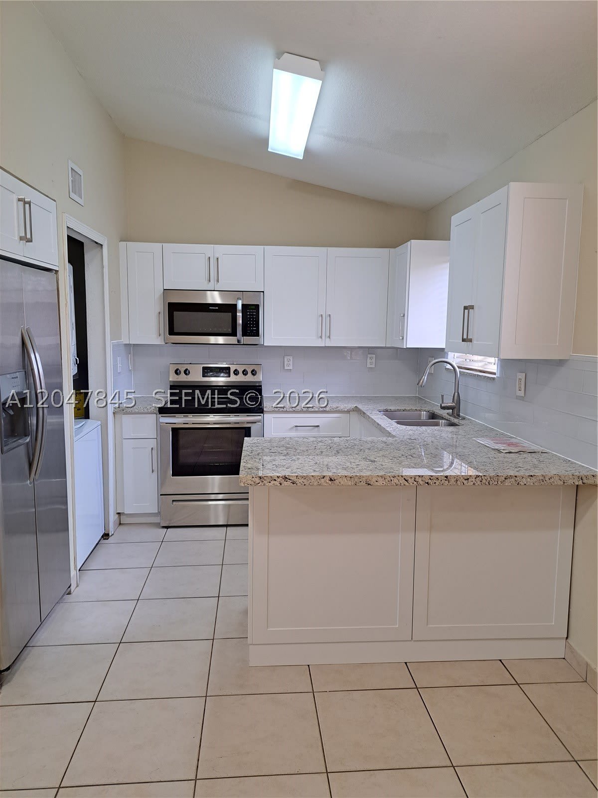 17318 NW 74th Ave – photo 3