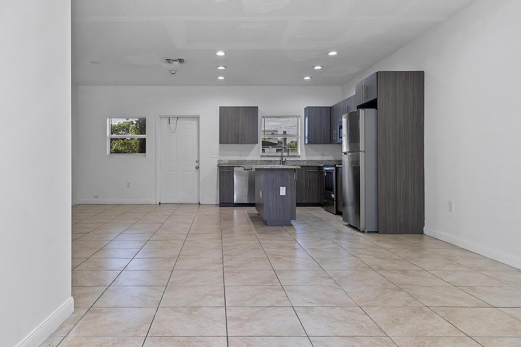105 2nd Street – photo 4