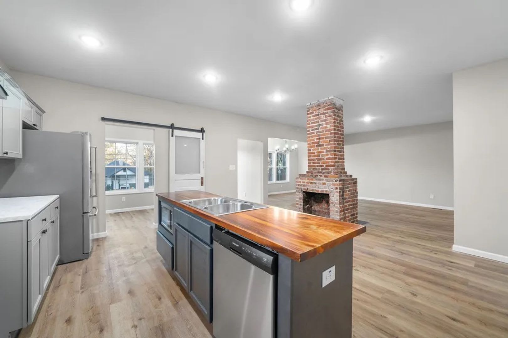 828 Gracey Avenue – photo 2