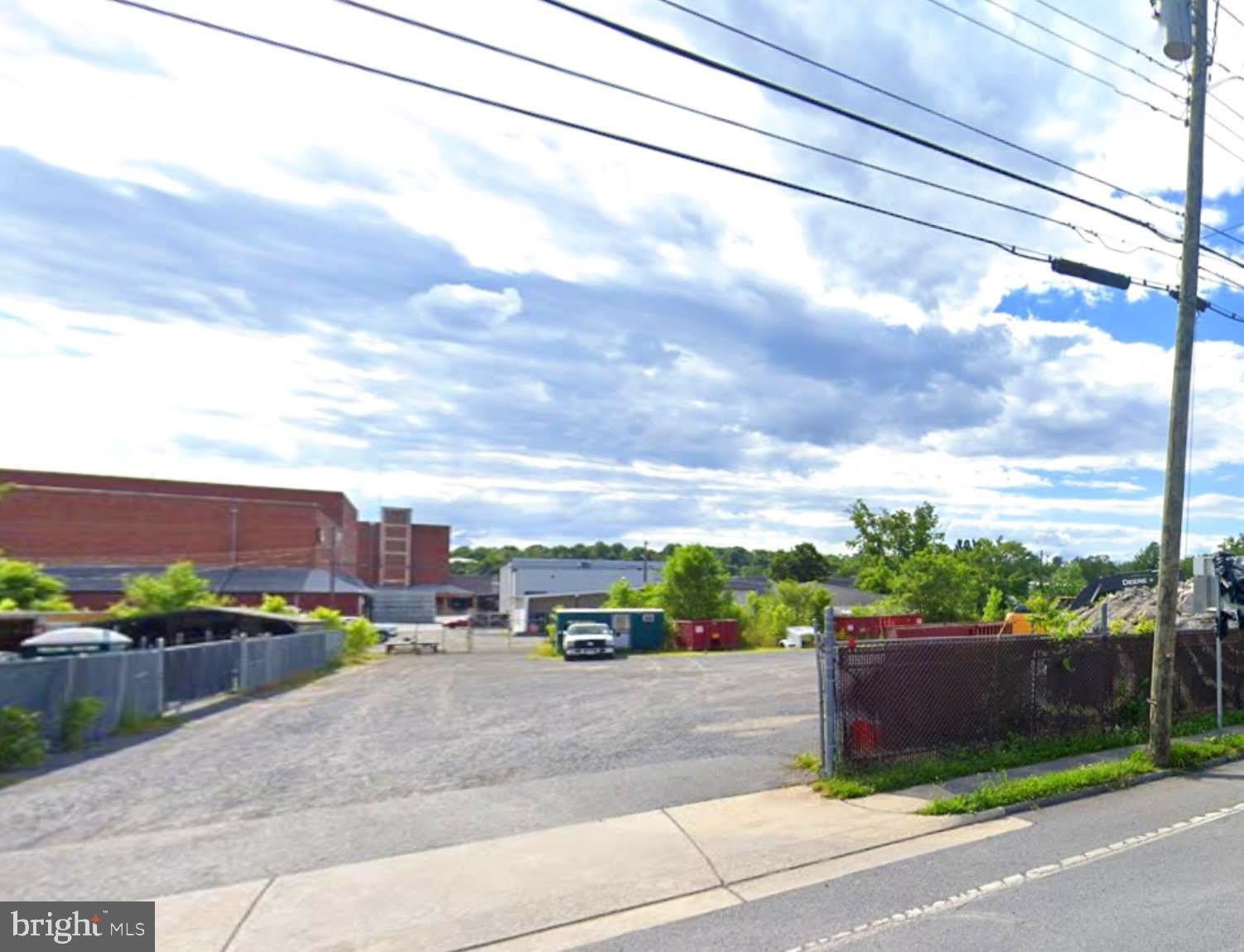629 N CAMERON N – photo 1